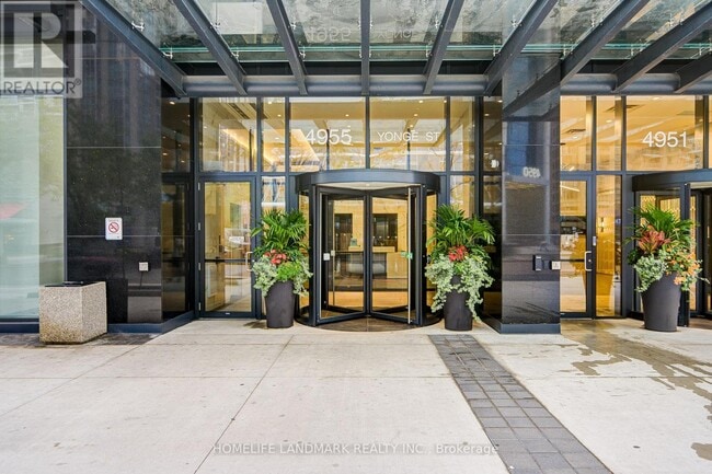 Building Photo - 4955 Yonge St