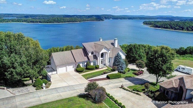 Building Photo - 16068 Serenity Point Ln