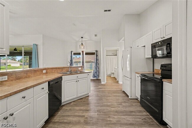 Foto del edificio - 2329 NW 31st St