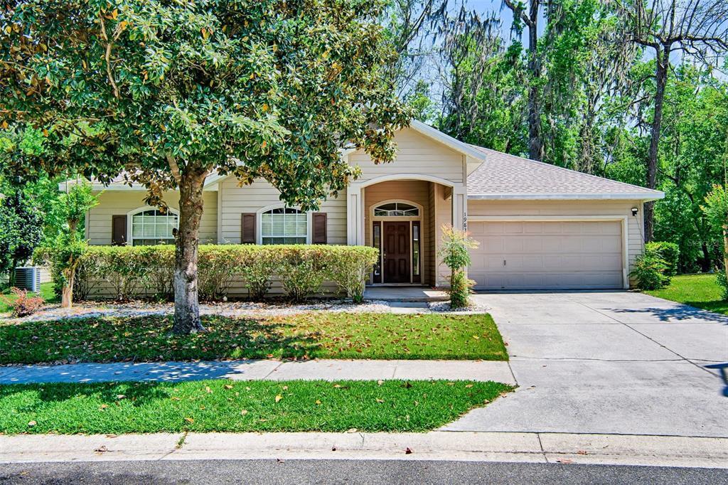 Foto principal - 1983 SW 65th Dr