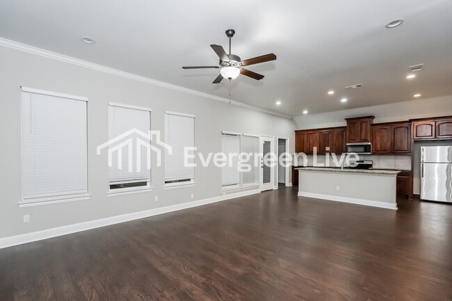 Foto del edificio - 612 E Parks Ave