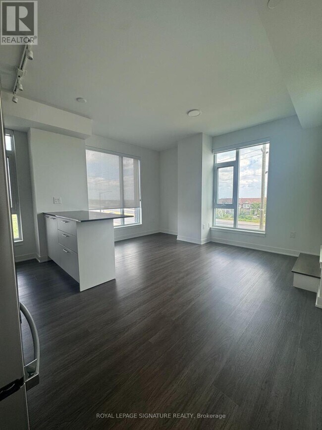 Building Photo - 40-240 Lagerfeld Dr