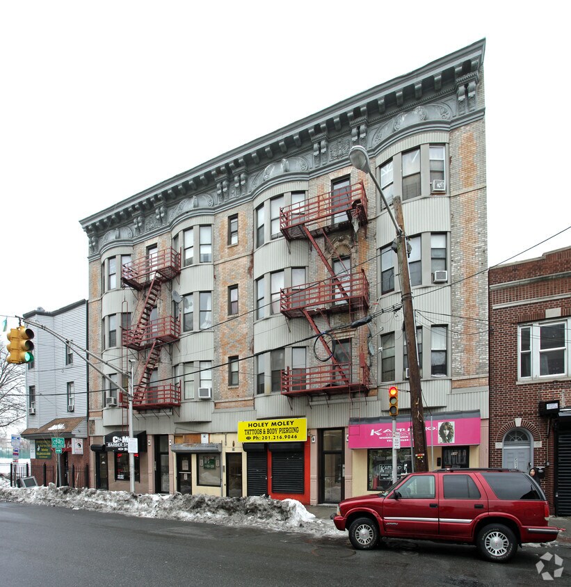 Exterior - 516-520 Central Ave