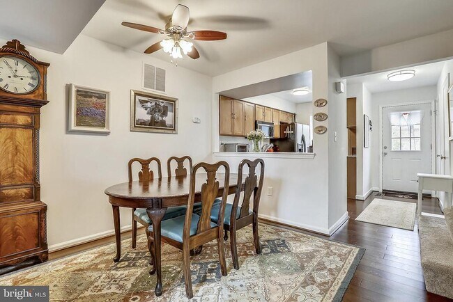 Foto del edificio - 2066 Derby Ridge Ln