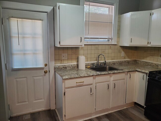 Foto del edificio - 6336 Wheeler St