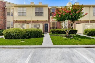 Building Photo - 2121 El Paseo St