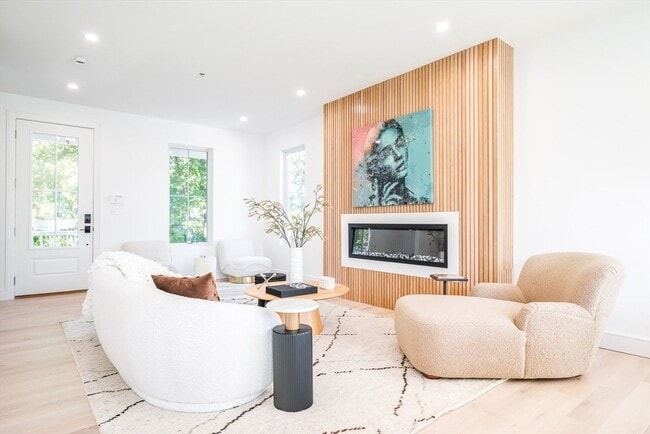 Foto del edificio - 15-17-17 Jewett Pl