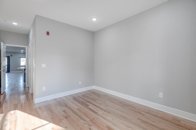 Foto del edificio - 2113 Master St