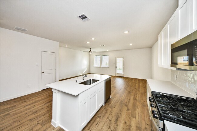 Foto del edificio - 3531 Shearwater St