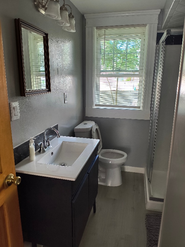 Building Photo - 161 Lynch St