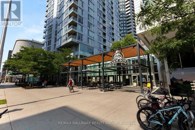 Building Photo - 179-1179 Metcalfe St
