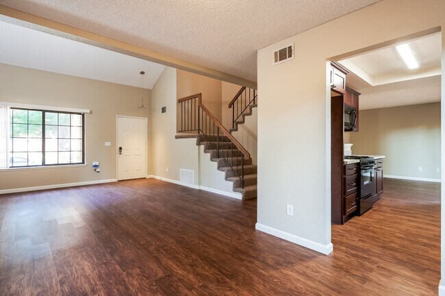 Building Photo - 216 Sandy Cove Ln