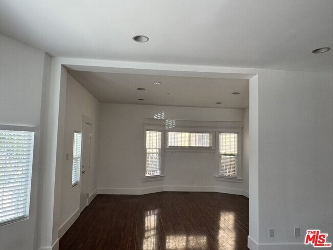 Foto del edificio - 2905 W 14th St