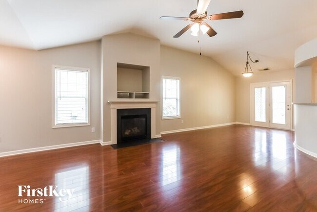 Foto del edificio - 342 Downing Creek Trail