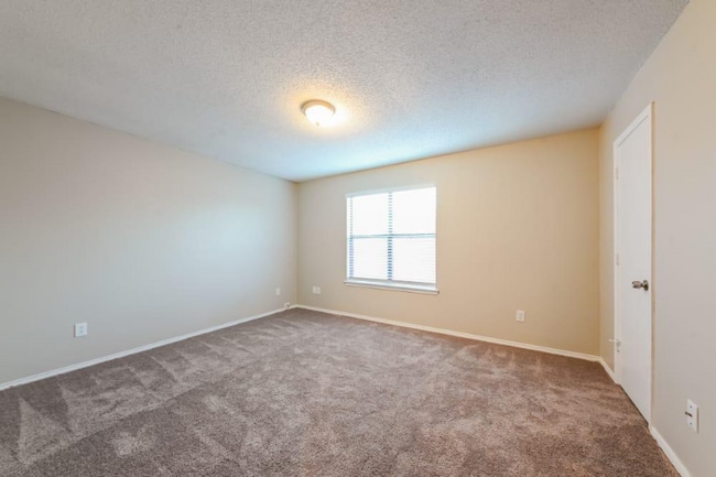 Building Photo - 1539 Sunrise Ln