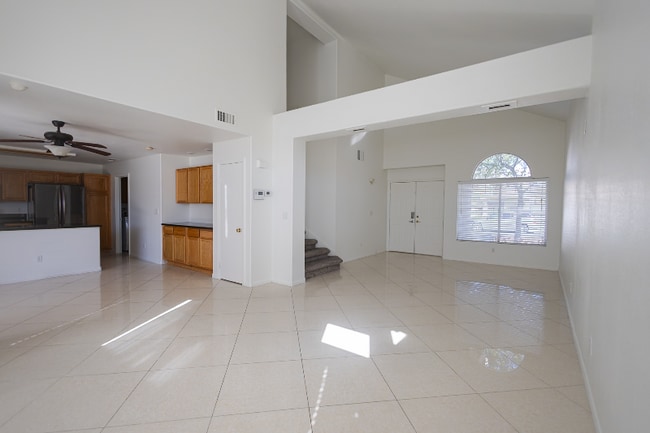 Building Photo - 7873 Laurelton Pl