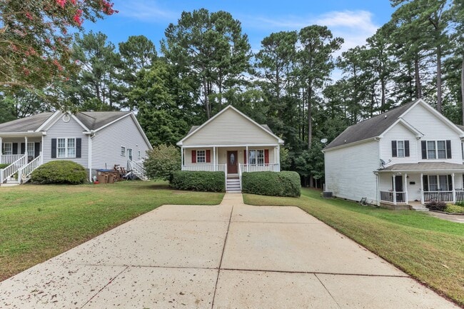 Building Photo - 3 Bedroom, 2 Bath Downtown Wake Forest Home!