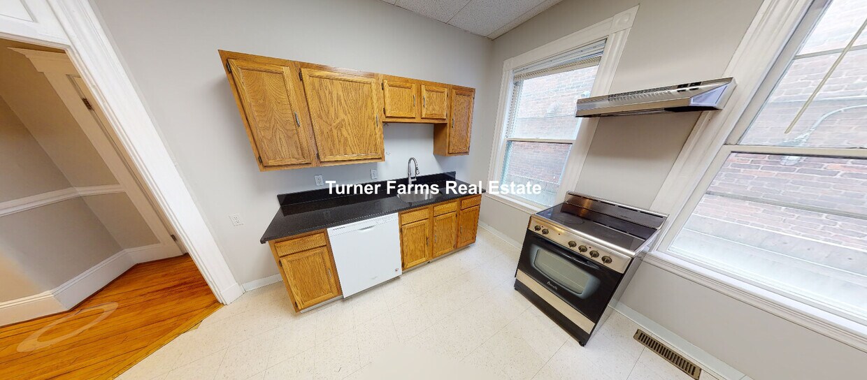 Foto principal - 13 Pleasant St