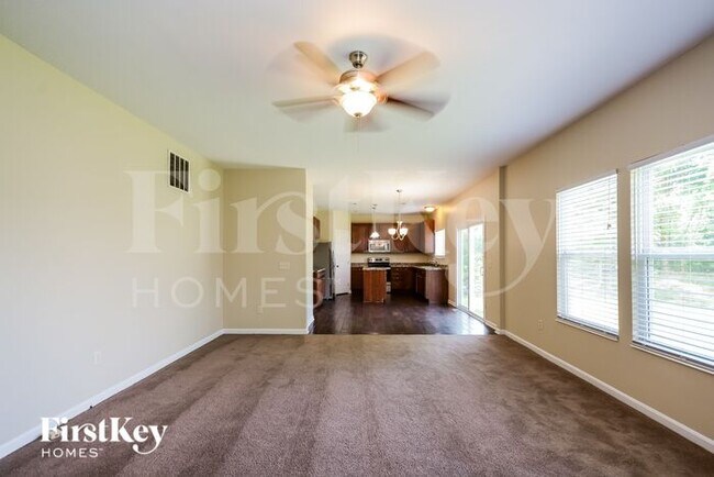 Foto del edificio - 6747 Waverly Park