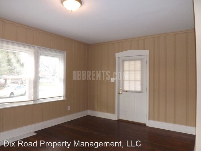 Building Photo - 2 br, 1.5 bath House - 260 Hudson Avenue,