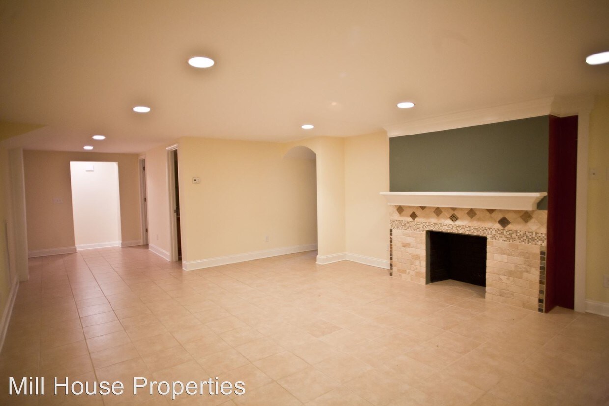 Foto principal - 319 McCauley St