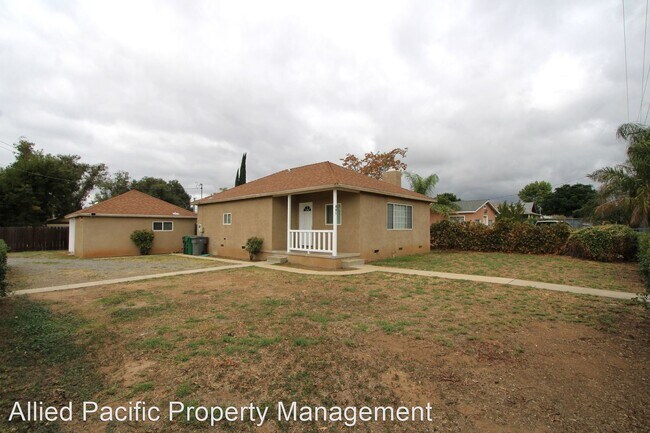 Foto del edificio - 2 br, 1 bath House - 801 Michigan Ave