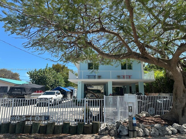 Building Photo - 95401 Overseas Hwy