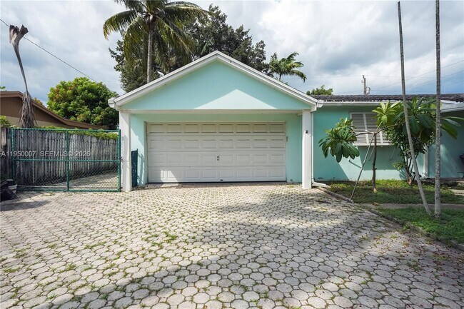 Building Photo - 11121 SW 203rd Terrace