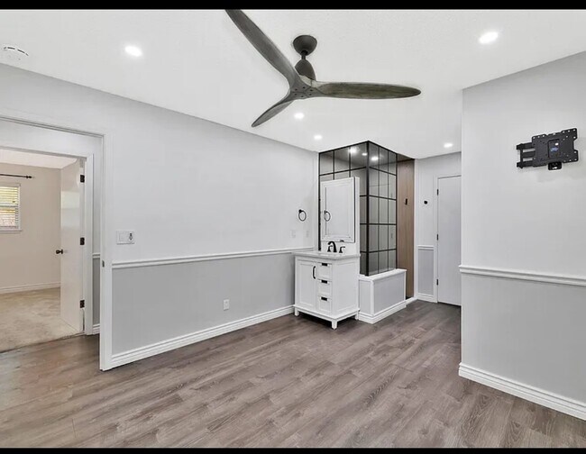 Foto del edificio - 305 Valleyview Ct