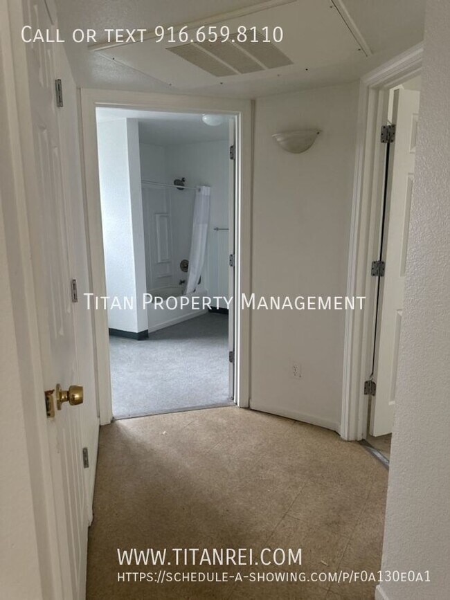Foto del edificio - 3736 Astoria St