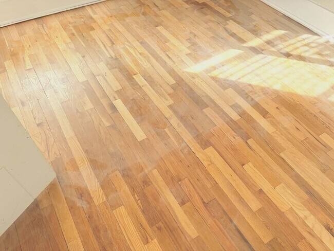 Foto del edificio - 2410 W Douglas Ave