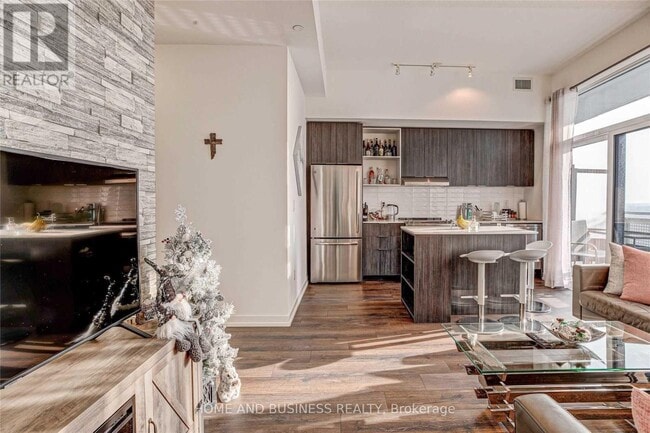 Photo du bâtiment - 2520 Eglinton Ave W