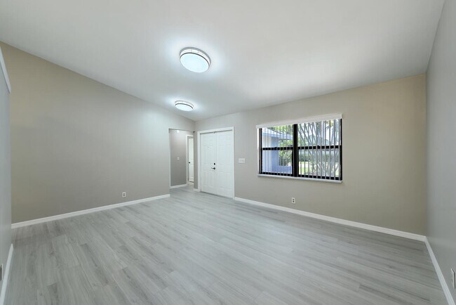 Foto del edificio - 13442 Northumberland Cir