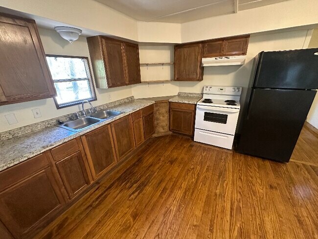 Foto del edificio - 85 Young Rd