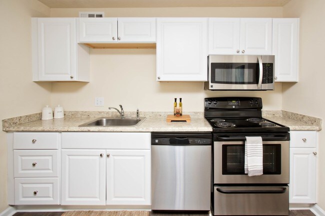 Foto del edificio - 53 Newnan Estates Dr
