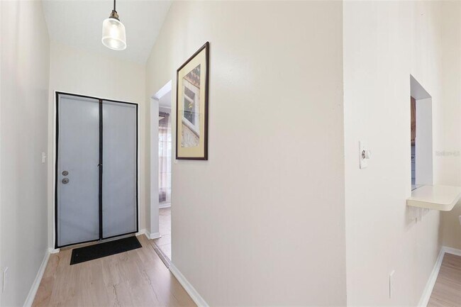Foto del edificio - 7650 Forest Trail