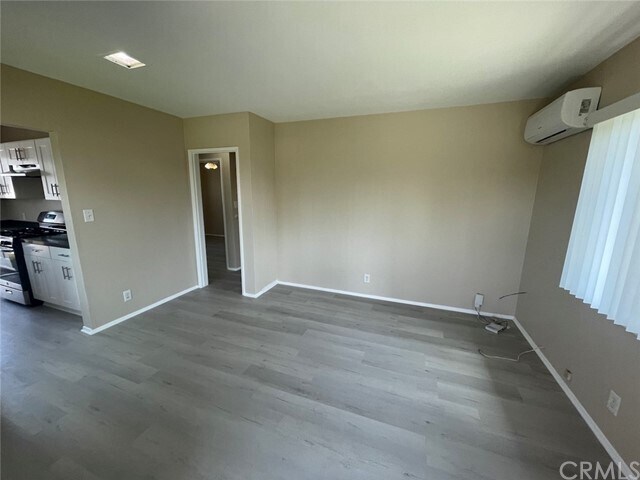 Building Photo - 413 W Crescent Dr