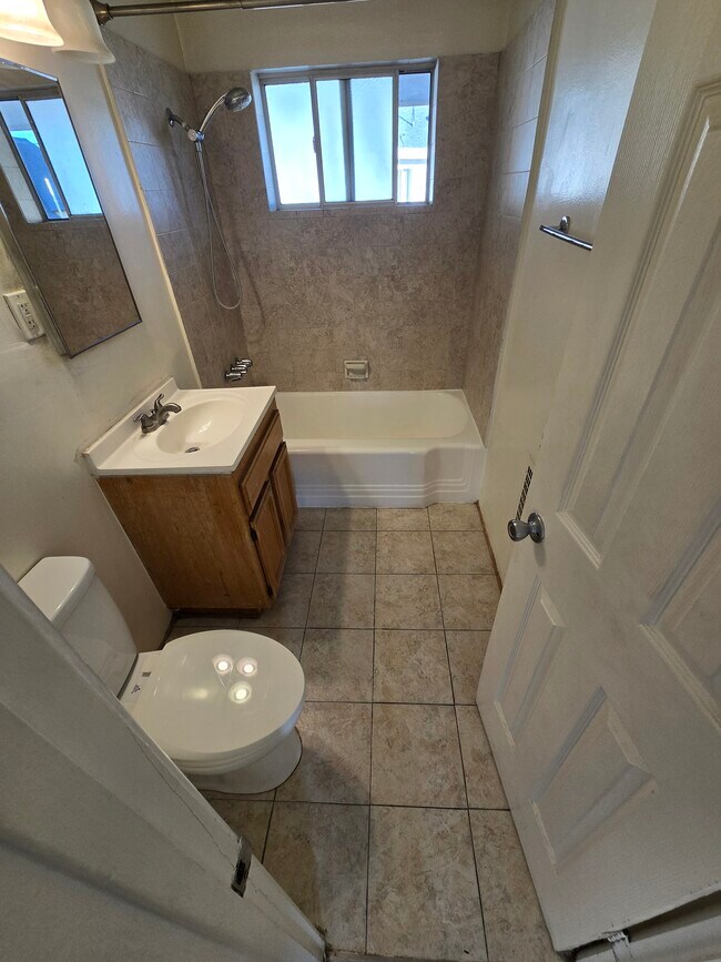 Building Photo - 335 E Providencia Ave