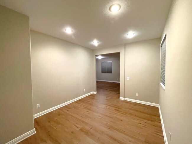 Foto del edificio - 3563 Carlisle St