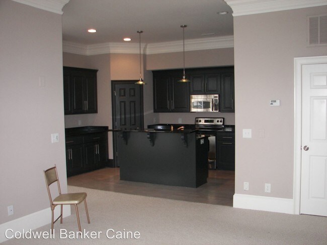 Building Photo - 4 br, 2.5 bath House - 15 Rivoli Lane