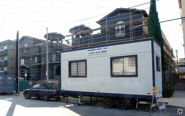 Foto del edificio - 1325-1331 N Sycamore Ave