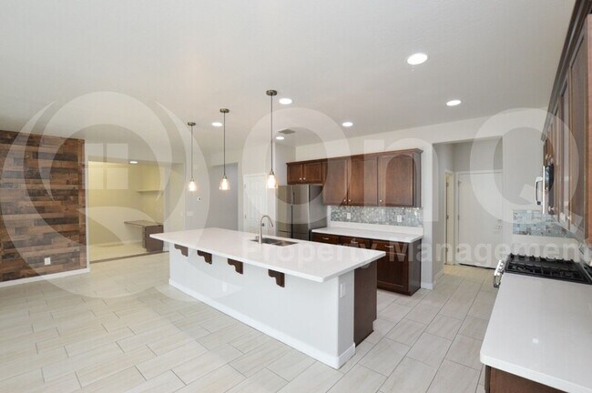 Foto del edificio - 10165 W Los Gatos Dr