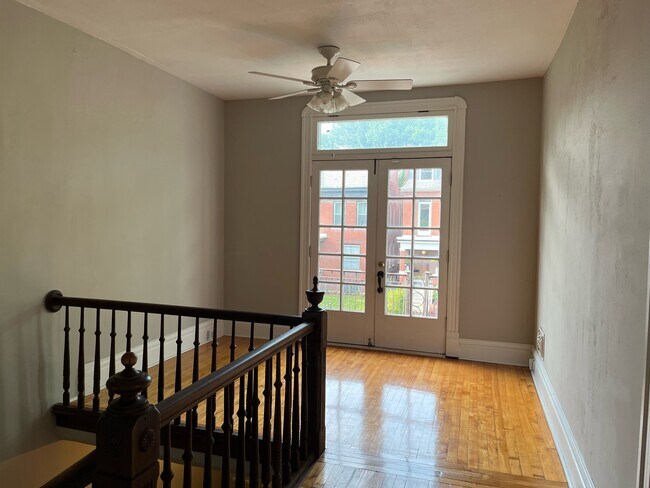 Building Photo - 3440 Pestalozzi St