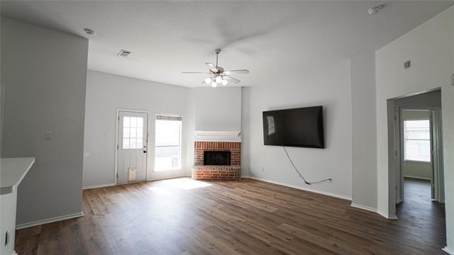 Building Photo - 3124 Creekside Dr