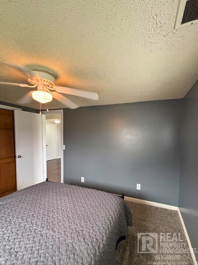 Foto del edificio - Spacious 2 Bed, 1 Bath Home in Alto, MI