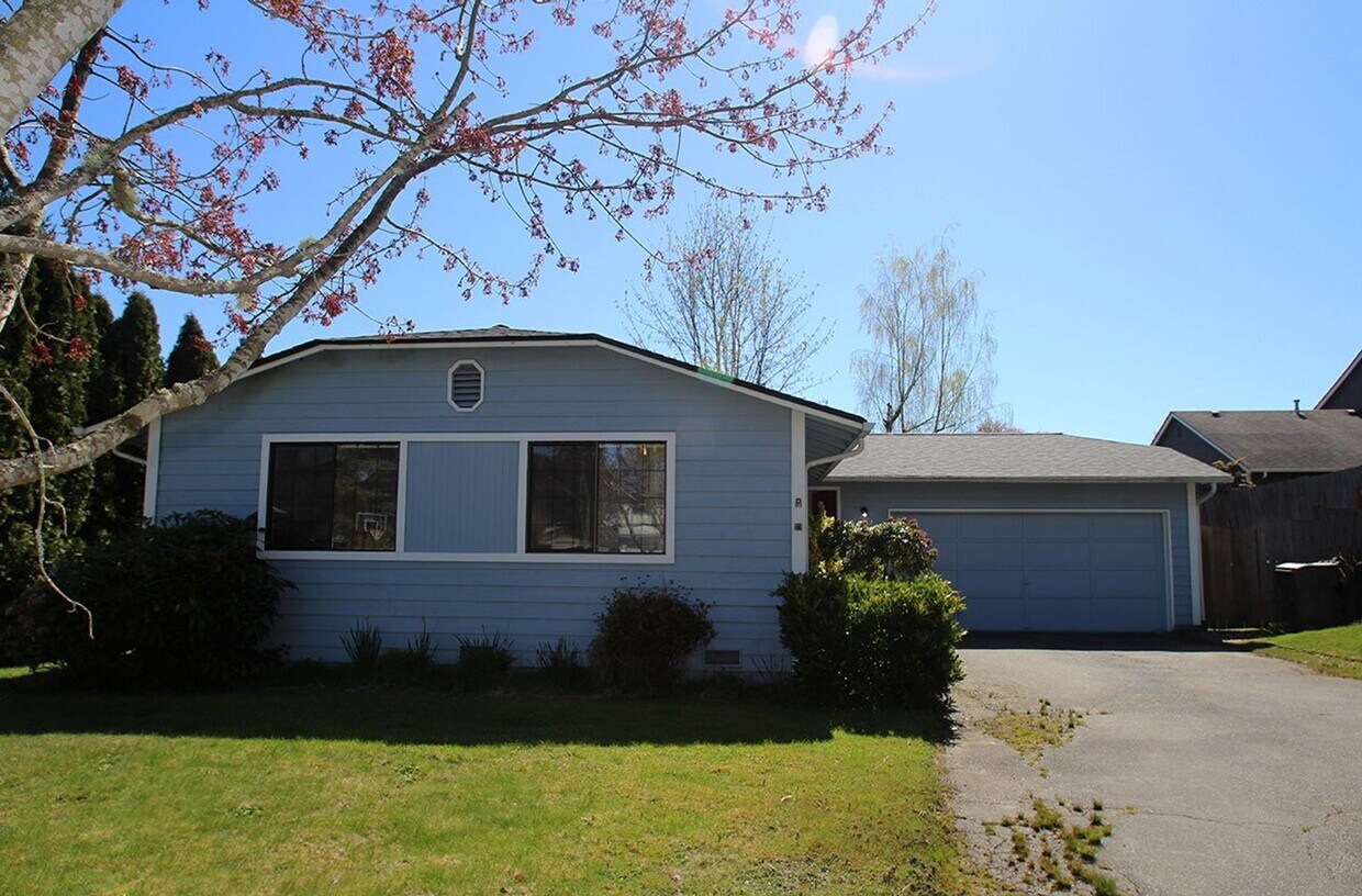 Foto principal - CHARMING 3 BED, 2 BATH KIRKLAND/Juanita Be...