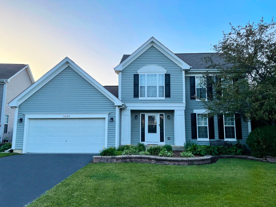 Primary Photo - 1629 Silver Springs Ct