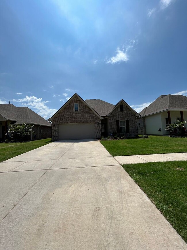 Building Photo - 4 br, 3.5 bath House - 413 Mangrove Lane