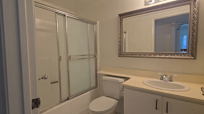 Baño - Champagnat Apartments Towers