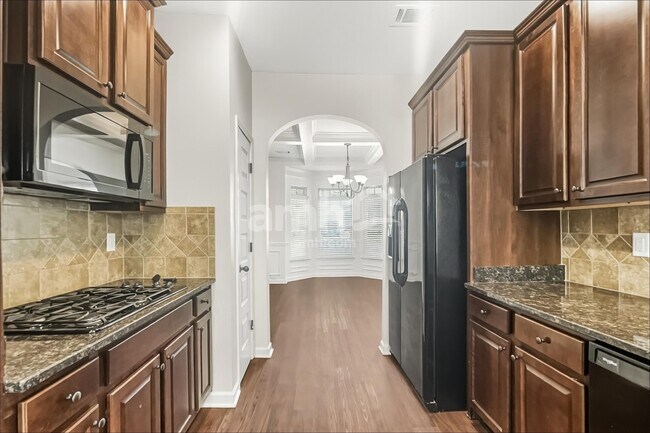 Foto del edificio - 272 Oak Branch Dr